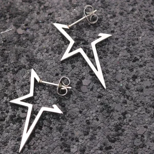 2026 New Star Earings Punk Stud Earrings Stainless Steel Everyday Teen Jewelry Pentagram Earing for Women Wholesale Oorbellen